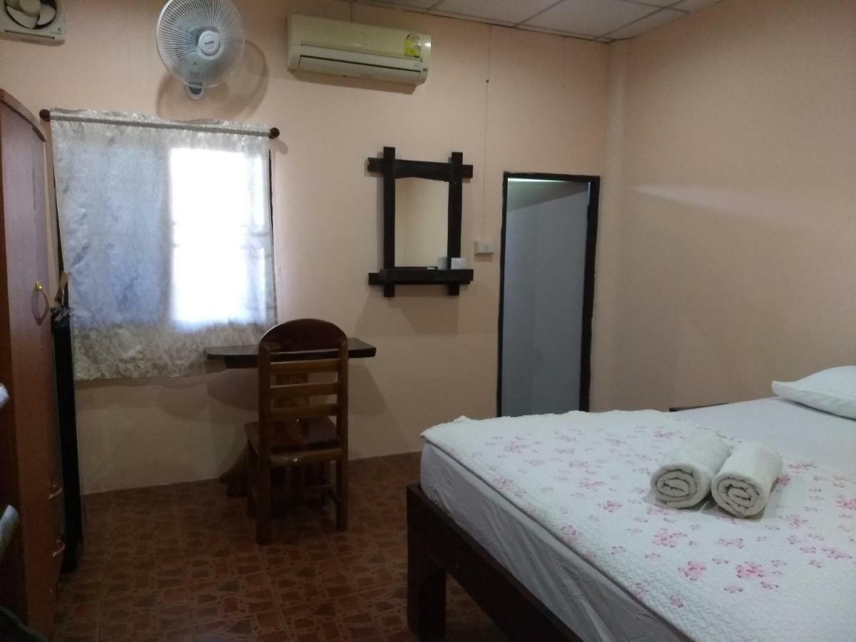 Js Guesthouse Ko Tao Esterno foto